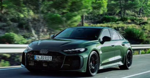 配全球首创动态扭矩控制技术！2026款奥迪RS5官图